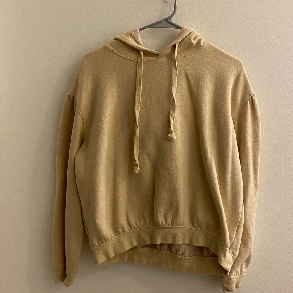 URBAN OUTFITTERS CREAM HOODIE (cute!!!!!!!)